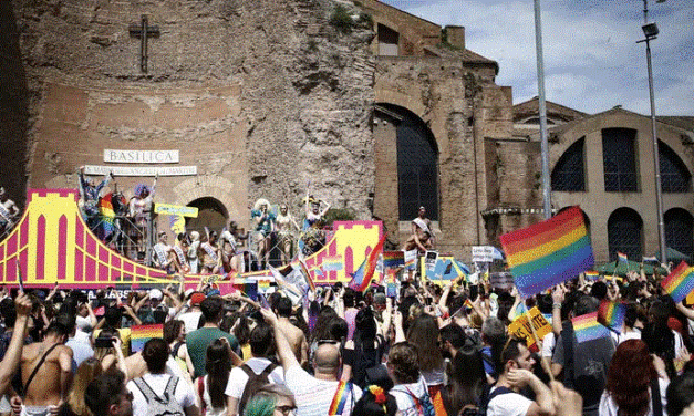 I Pride blasfemi e i Cattolici che pregano