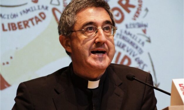 Parla il vice presidente dell’Istituto Giovanni Paolo II: L’identità della scuola è “seriamente minacciata”