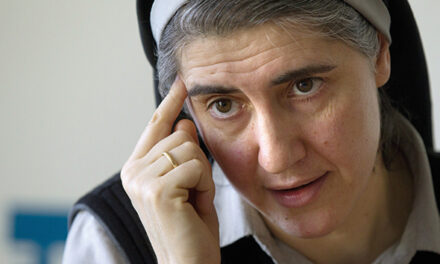 Teresa Forcades. La “monaca” femminista, queer e aperta all’aborto