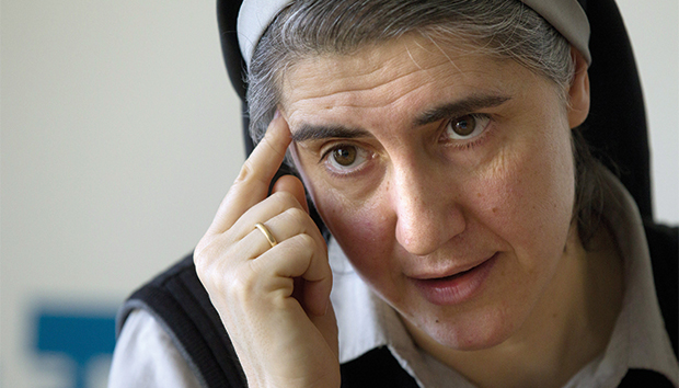 Teresa Forcades. La “monaca” femminista, queer e aperta all’aborto