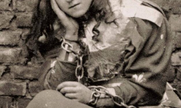 [DIFUNDE TU FE CATOLICA] TRIDUO en Honor de Santa Teresita del Niño Jesús DÍA 1 “Entregar a Dios todo el corazón”