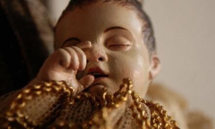 [DIFUNDE TU FE CATOLICA] LA COMUNIÓN ESPIRITUAL, amoroso abrazo a Jesús Sacramentado