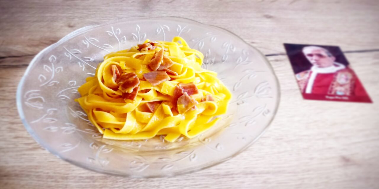 [SPADAKITCHEN] Le fettuccine alla papalina: un piatto caro a Pio XII!
