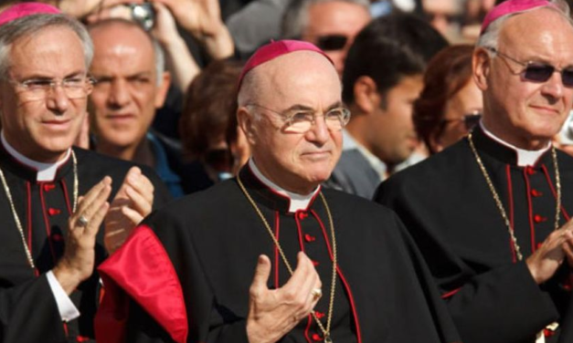 Arcivescovo Viganò: Massoneria lavora a “nuova chiesa”, in particolare da 60 anni. “Manovre al Concilio”