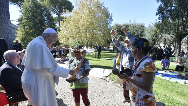 Oscena e blasfema difesa dei riti di fertilità da parte di Aleteia