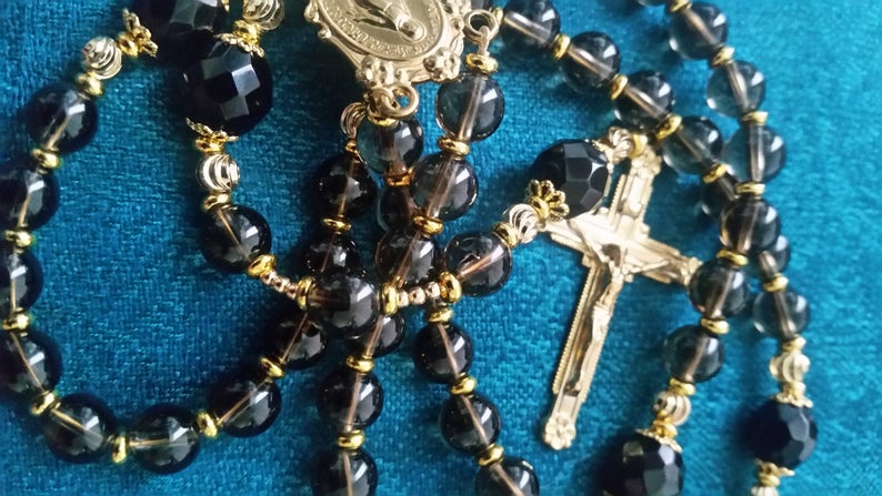 [DIFUNDE TU FE CATOLICA] OCTUBRE, MES DEL SANTO ROSARIO. DÍA 11