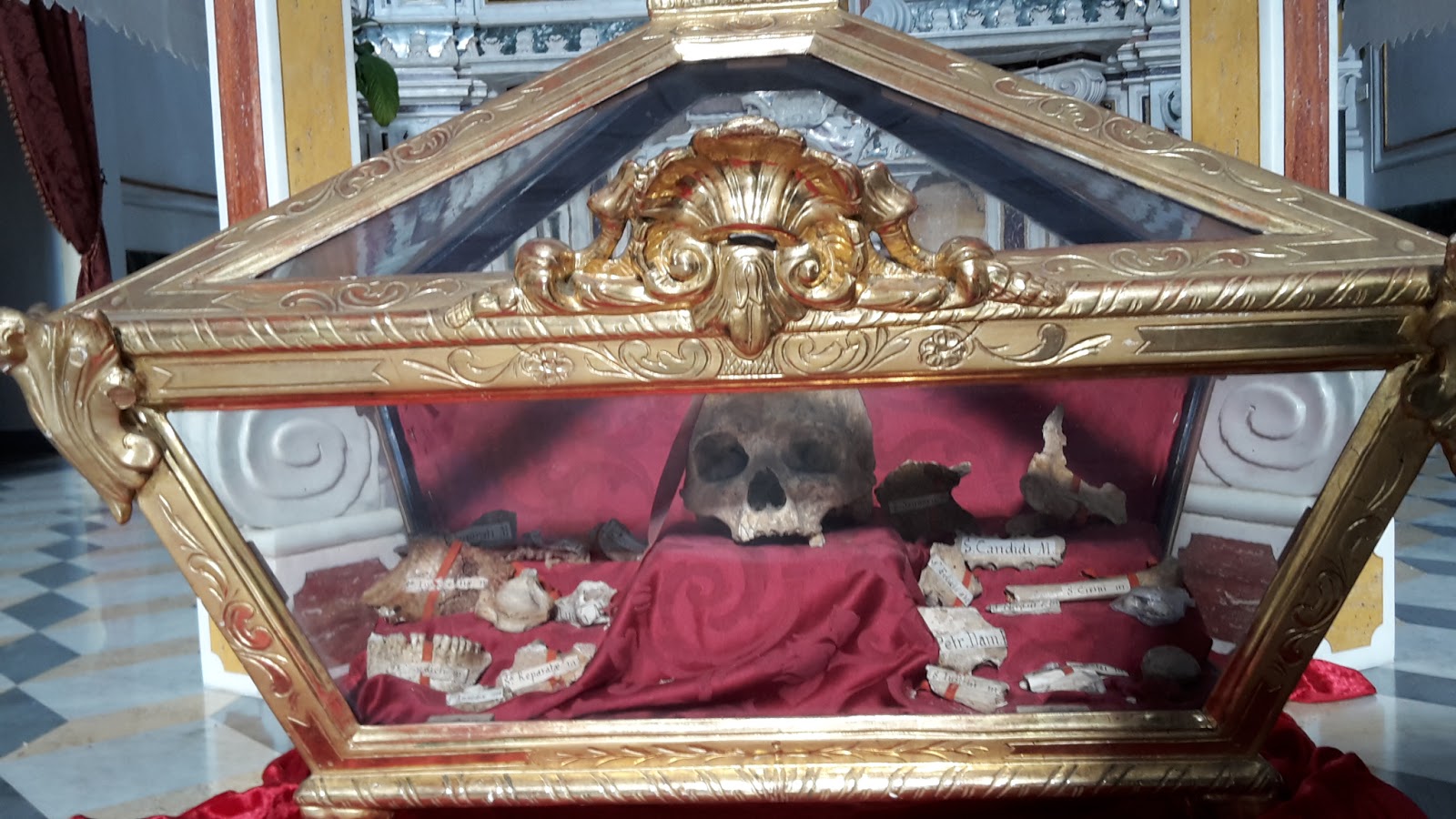 [DIFUNDE TU FE CATOLICA]  FESTIVIDAD DE LAS SAGRADAS RELIQUIAS, los restos que han de ser glorificados para la Vida Eterna