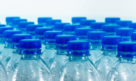 Son tutti green con la plastica degli altri. Emilia rossa in affanno per plastic tax: ha 63% della produzione