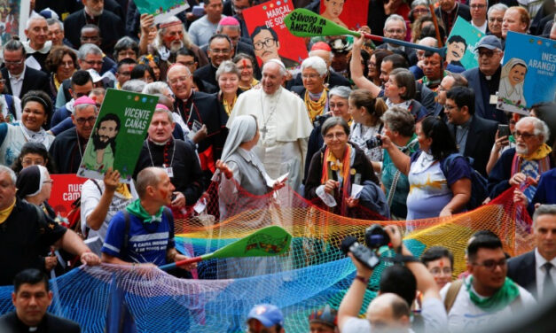 Card. Burke: “Ove Francesco firmasse un doc-conferma dell’Instrumentum, guiderebbe uno scisma”