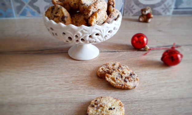 [SPADAKITCHEN] Biscotti con cioccolato e noci