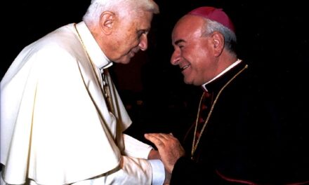 Mons. Paglia (pres. Pontificia Acc. per la Vita) senza freni: “Eretico chi dice che Giuda è dannato”. Confutazione: