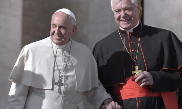 Come volevasi dimostrare: Bergoglio plaude allo scandaloso intervento di Müller su Querida Amazonia