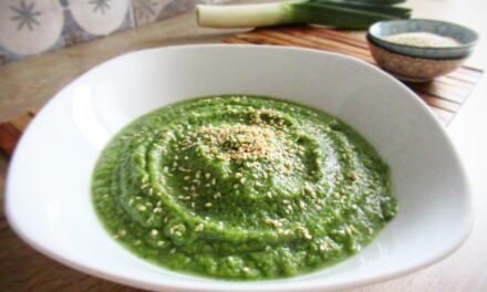 [SPADAKITCHEN] Crema di broccoli con semi di sesamo