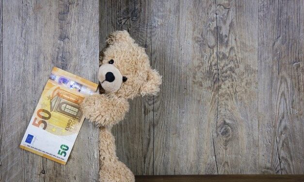 L’euro oggi diventa maggiorenne. Peccato che non sia un giorno di festa