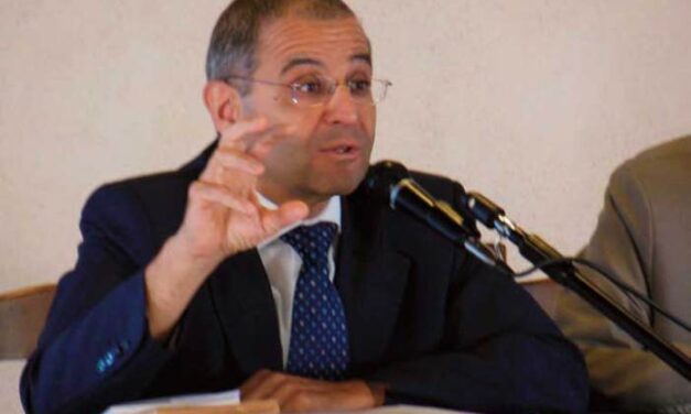 «Rischiamo il collasso sociale e un nuovo totalitarismo». Intervista al Prof. Giovanni Turco