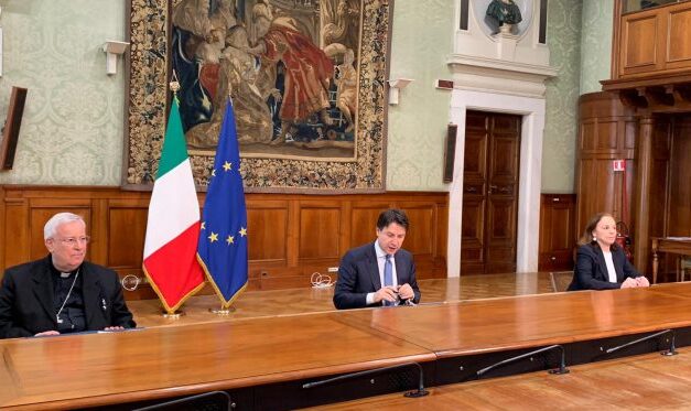 🔴 Approvato il protocollo per le messe. Un neo-giuseppinismo da burla contrario alla dignità della Chiesa