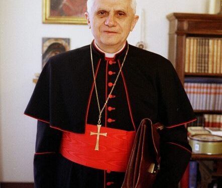 ‘Gaudium et spes’ o il contro-Sillabo. La rottura dottrinale del Vaticano II per il card. Ratzinger