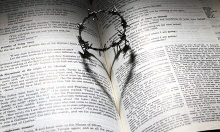 Solo l’uomo è martire perché solo l’uomo ha un destino oltre la morte