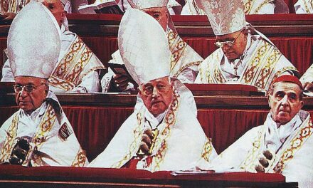 La mitra damascena. La storia di un’insegna cardinalizia