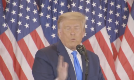 🔴 Il video-discorso di Trump dove annuncia e rivendica la vittoria