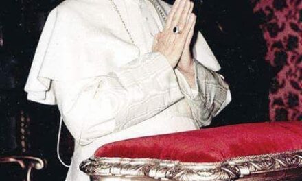 ‘Di fronte al disastro non si offre altro rimedio se non il ritorno agli altari’. Il radiomessaggio di Pio XII per il Natale del ’41